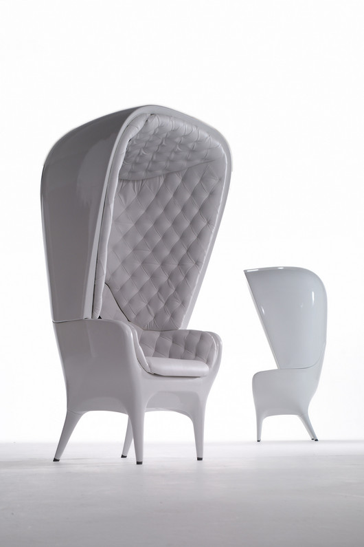 Showtime High Back Chair by Jaime Hayon