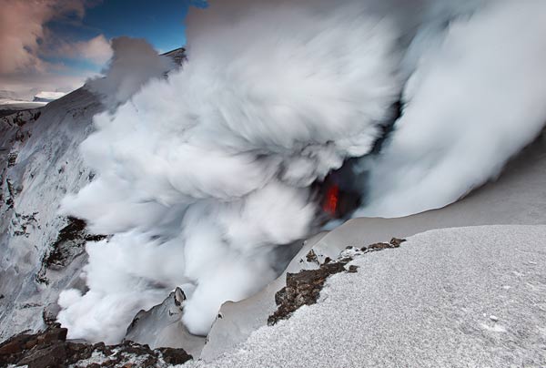 iceland volcano eyjafjallajokull eruption. Eyjafjallajökull eruption
